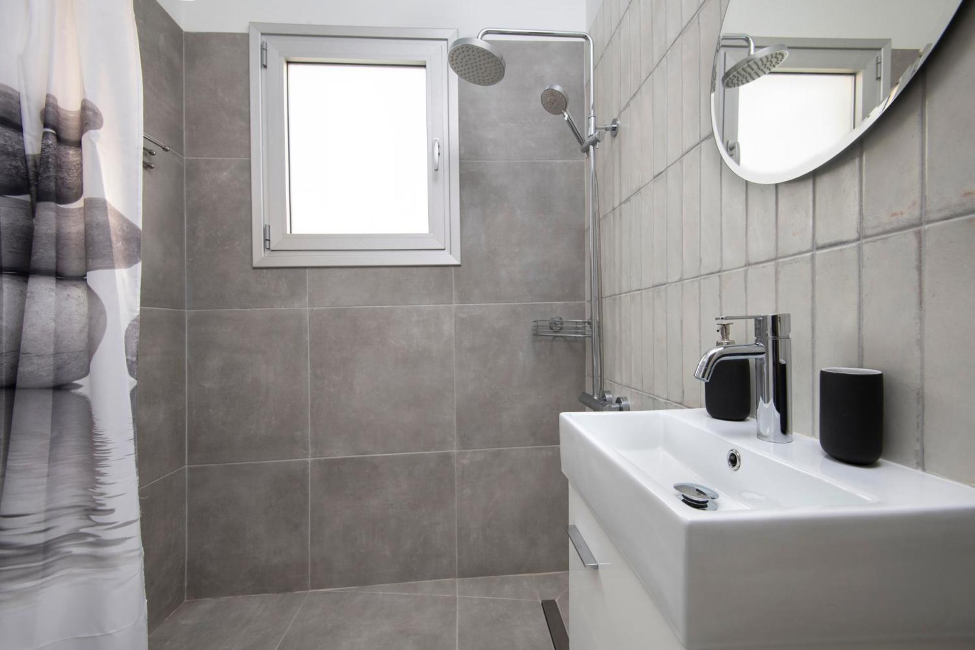 Amazing Two Bedroom Apartment Larnaca Esterno foto